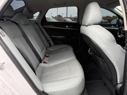 2021 Kia K5 EX
