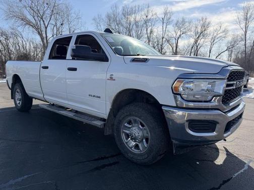 2019 RAM 3500 Tradesman Crew Cab 4x4 8' Box