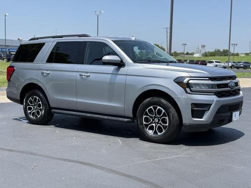 2022 Ford Expedition XLT