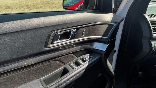 WHITE PLATINUM MET TRI-COAT 2018 Ford Explorer XLT