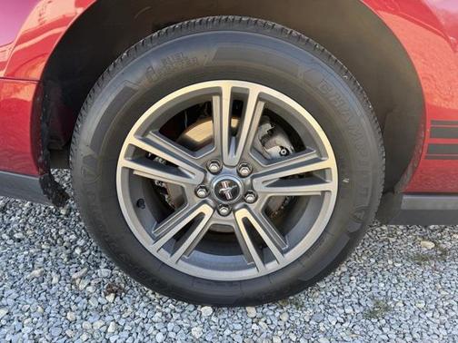 2010 Ford Mustang Premium