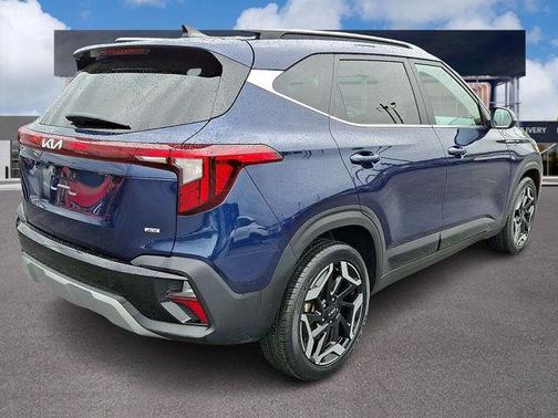 Dark Ocean Blue 2024 Kia Seltos SX
