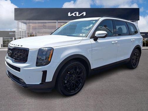 Glacial White Pearl 2021 Kia Telluride SX