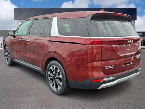 2024 Kia Carnival EX