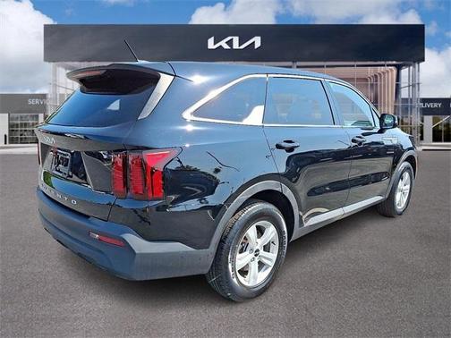 2022 Kia Sorento LX