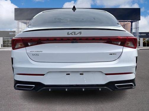 Glacial White Pearl 2024 Kia K5 GT-Line