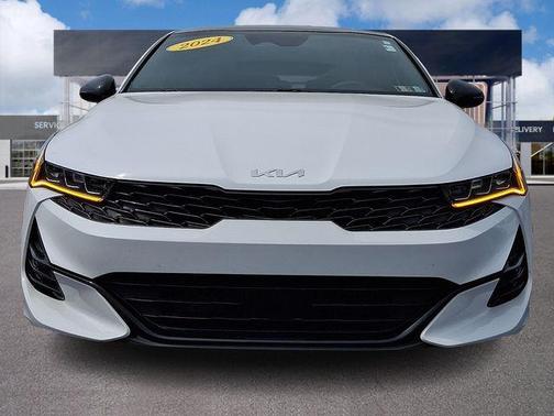 Glacial White Pearl 2024 Kia K5 GT-Line