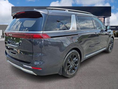 Metal 2024 Kia Carnival SX Prestige