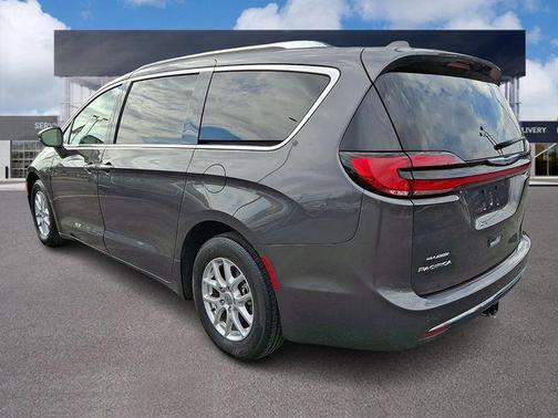 Granite Crystal Clearcoat Metallic 2021 Chrysler Pacifica Touring-L