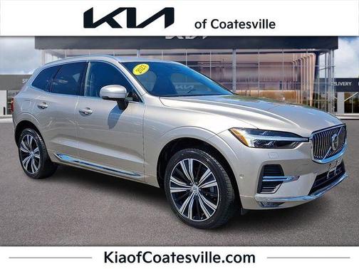 Bright 2023 Volvo XC60 B5 Plus Bright Theme