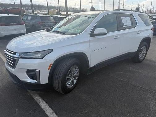 2023 Chevrolet Traverse LT Leather