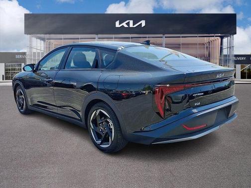 Aurora Black Pearl 2025 Kia K4 EX