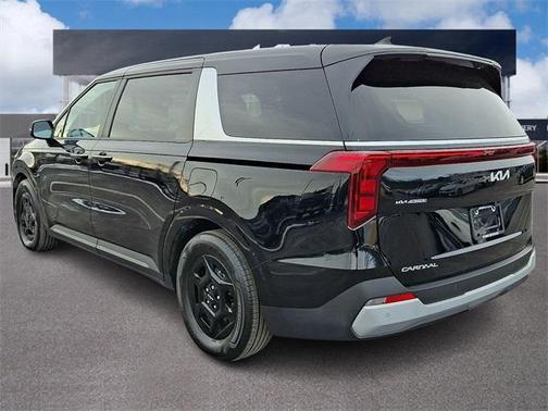 2025 Kia Carnival LXS