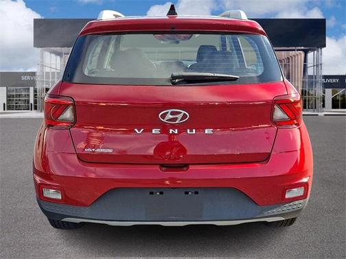 2022 Hyundai VENUE SEL