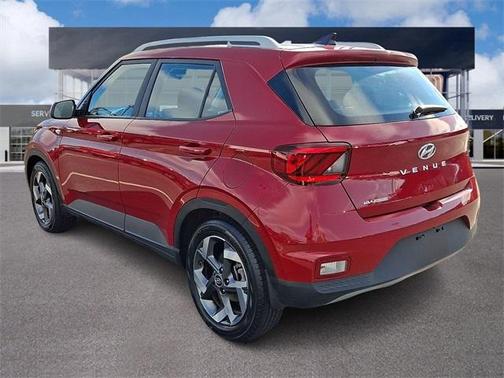 2022 Hyundai VENUE SEL