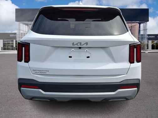 Glacial White Pearl 2025 Kia Sorento LX