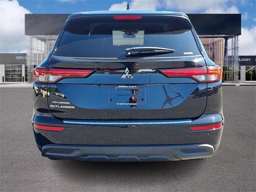 2022 Mitsubishi Outlander ES