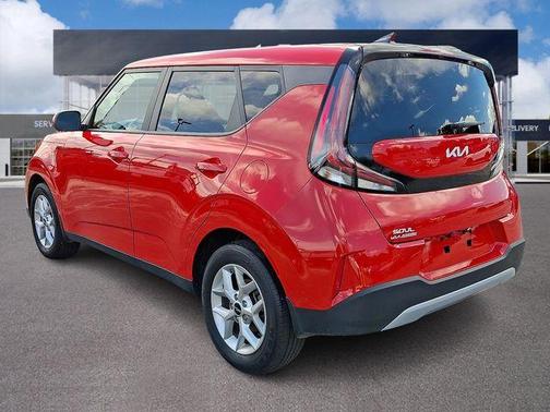 Inferno Red 2025 Kia Soul LX