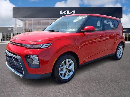 Inferno Red 2022 Kia Soul LX
