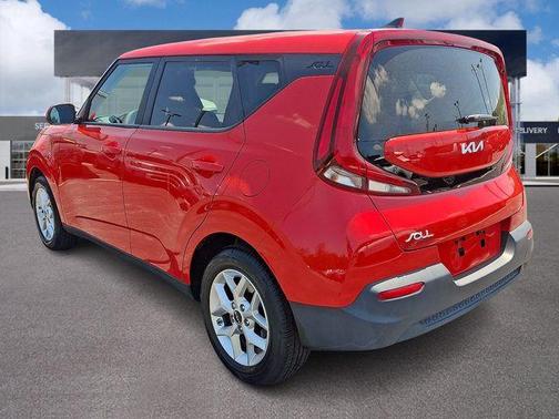 Inferno Red 2022 Kia Soul LX