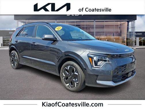 Graphite Gray 2023 Kia Niro EV Wind