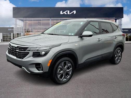 Steel Gray 2024 Kia Seltos LX