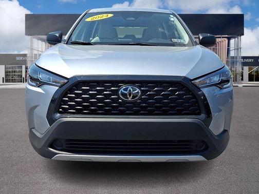 CELESTITE 2024 Toyota Corolla Cross L
