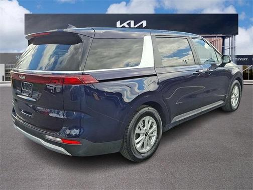 2024 Kia Carnival LX Seat Package
