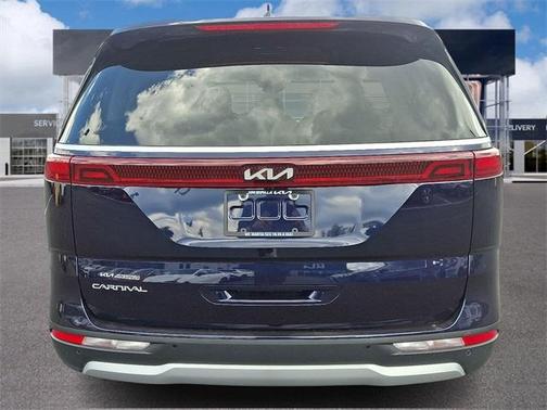 2024 Kia Carnival LX Seat Package