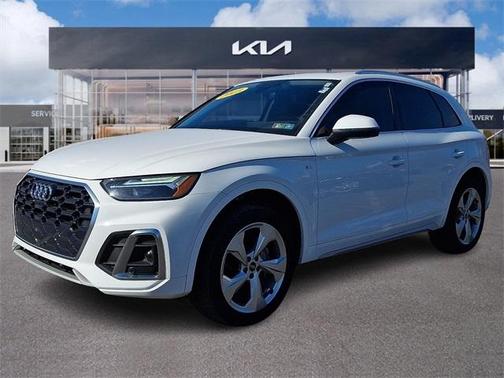 2023 Audi Q5 45 S line quattro Premium
