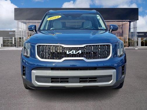 Midnight Black 2024 Kia Telluride EX