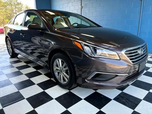 2017 Hyundai SONATA SE