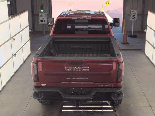 2024 GMC Sierra 2500 AT4