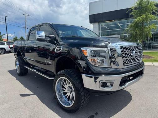 2017 Nissan Titan SL