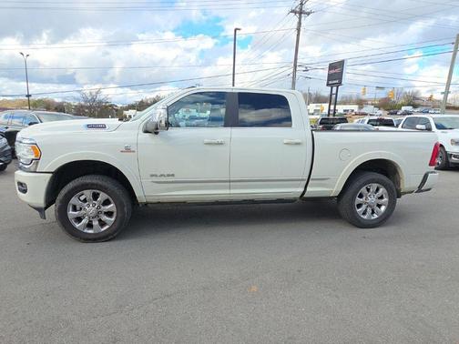 2023 RAM 2500 Limited Crew Cab 4x4 6'4' Box