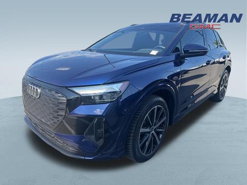2022 Audi e-tron Premium Plus