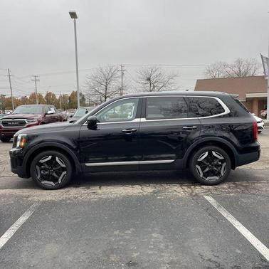 2023 Kia Telluride S