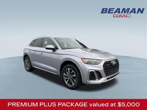 2022 Audi Q5 45 S line Premium Plus