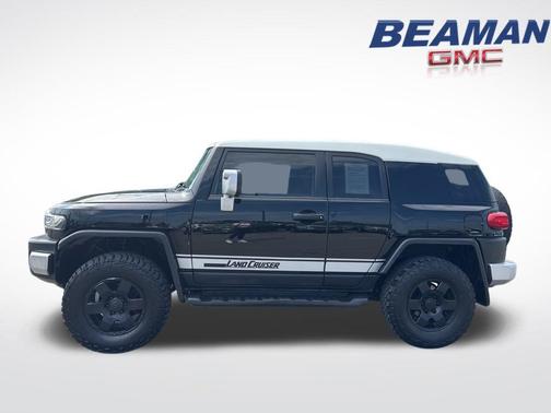 2010 Toyota FJ Cruiser Base
