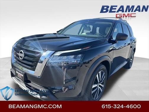 2023 Nissan Pathfinder SL 4WD