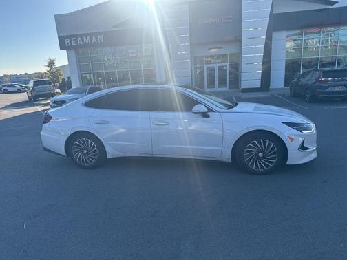 2023 Hyundai SONATA Hybrid Limited