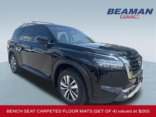2023 Nissan Pathfinder SL FWD