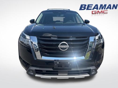2023 Nissan Pathfinder SL FWD