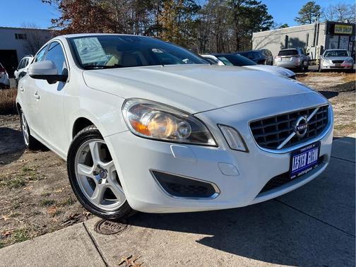 2013 Volvo S60 T5 Premier