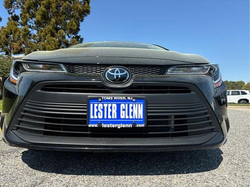 Midnight Black Metallic 2024 Toyota Corolla LE