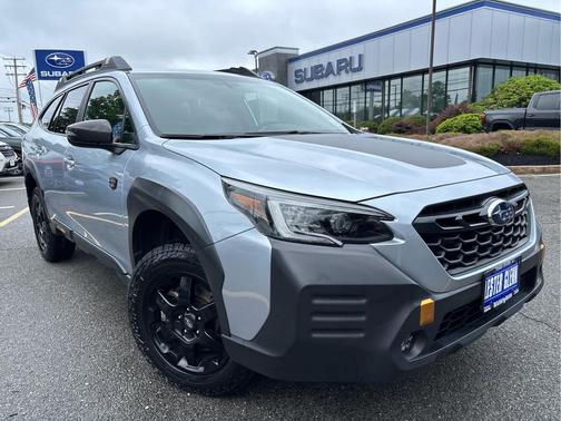 Ice Silver Metallic 2022 Subaru Outback Wilderness