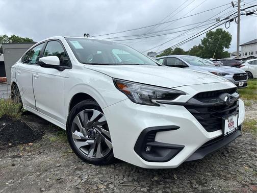 CRYSTAL WHT PRL 2025 Subaru Legacy Limited