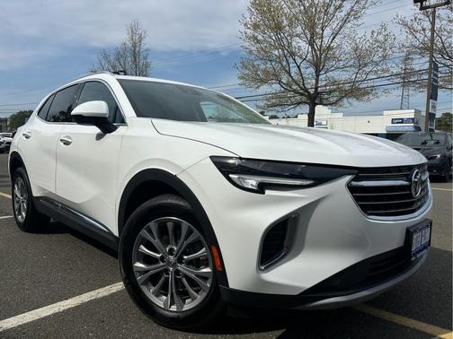 Summit White 2022 Buick Envision FWD Preferred