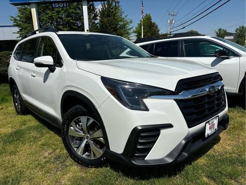 Crystal White Pearl 2023 Subaru Ascent Premium 7-Passenger