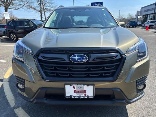 Autumn Green Metallic 2023 Subaru Forester Limited
